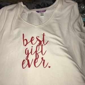 2xl maternity shirt . Christmas themed